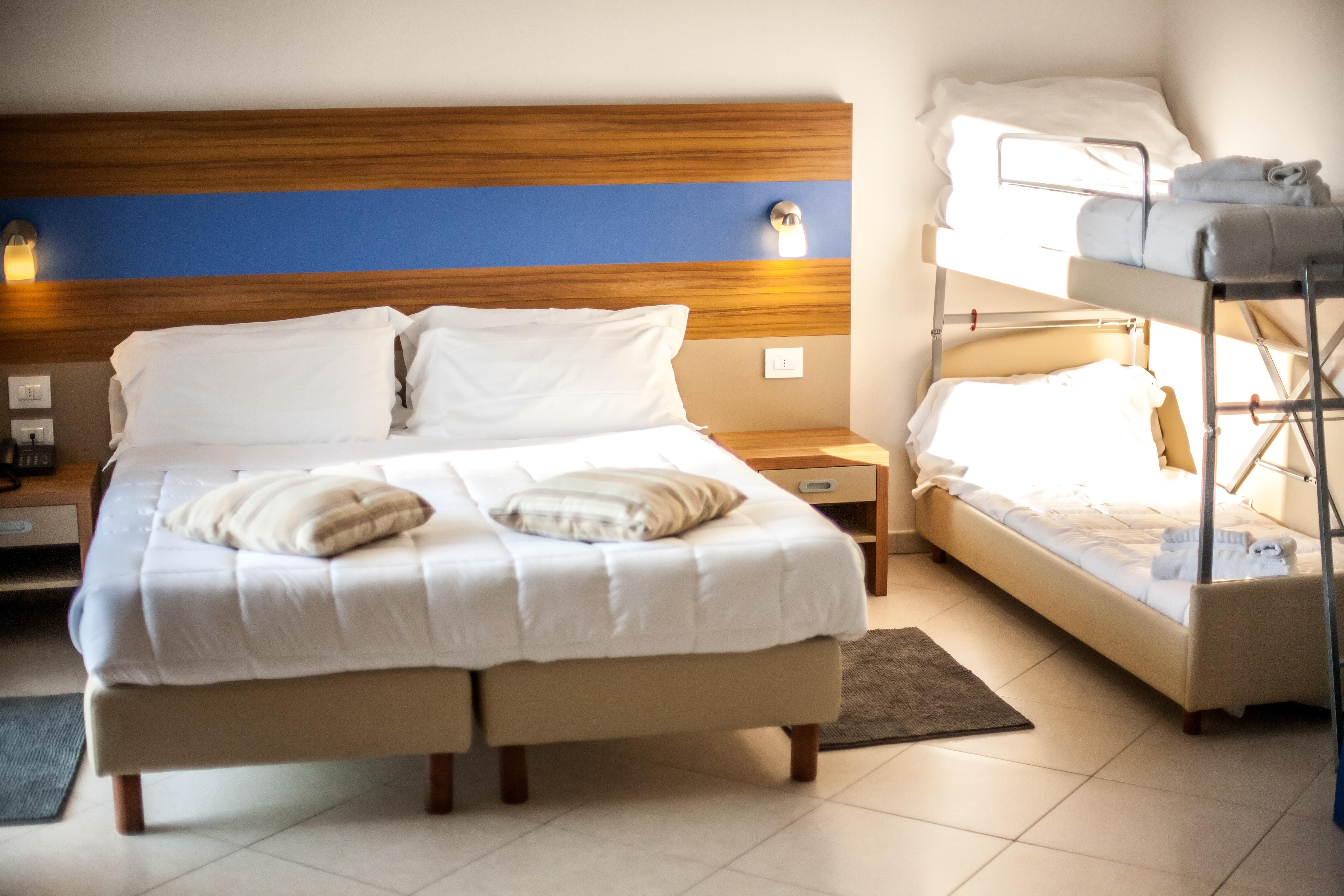 Hotel Oceanomare Punta Marina Extérieur photo