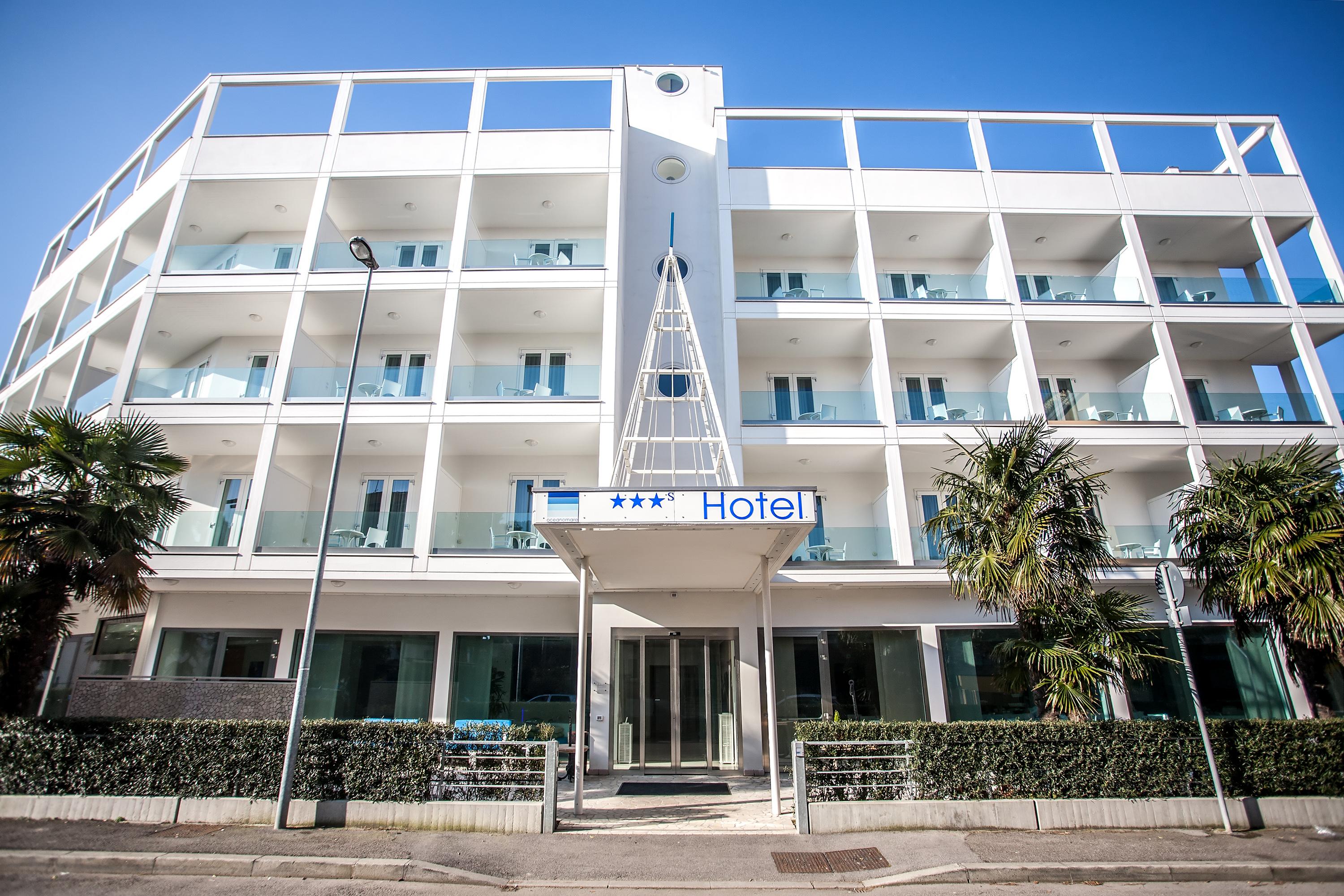 Hotel Oceanomare Punta Marina Extérieur photo